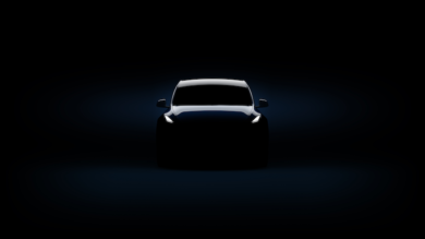 Usa, l’auto Tesla della polizia si scarica durante un inseguimento