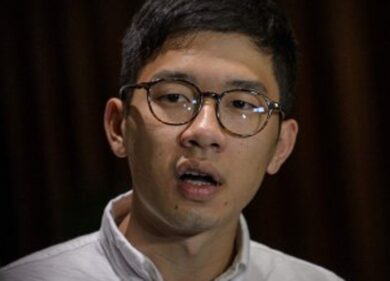 Hong Kong: Wong si candida a elezioni, “siamo ancor piu’ determinati”