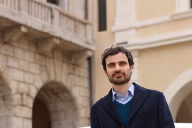 M5s, Lorenzoni: “Con l’Ue costruttivi. Governare non è prendere like”