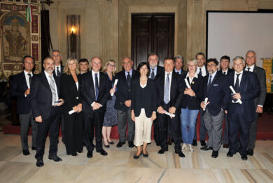 Ambrogino d’oro a 15 nuovi maestri del lavoro