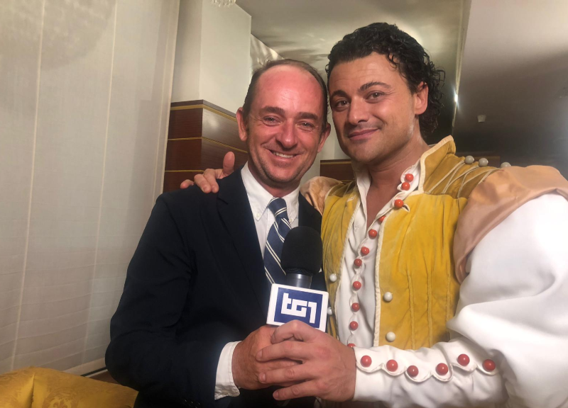 Vittorio Grigolo manda in estasi la Scala, trionfo con bis nell’Elisir D’Amore Vittorio Grigolo manda in estasi la Scala, trionfo con bis nell’Elisir D’Amore