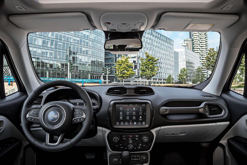 Jeep® Renegade MY2020, sempre più connessa con i nuovi Uconnect Services