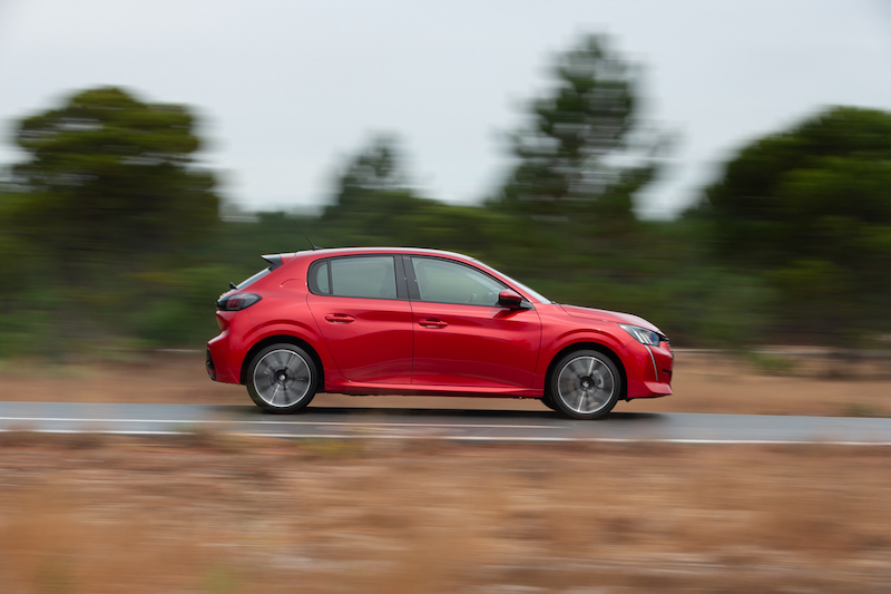 Nuova Peugeot 208, un design che si  distingue