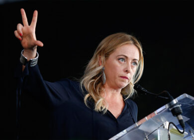 Netta vittoria di Meloni, l’italica Le Pen, su Gruber e sul suo “assistente”