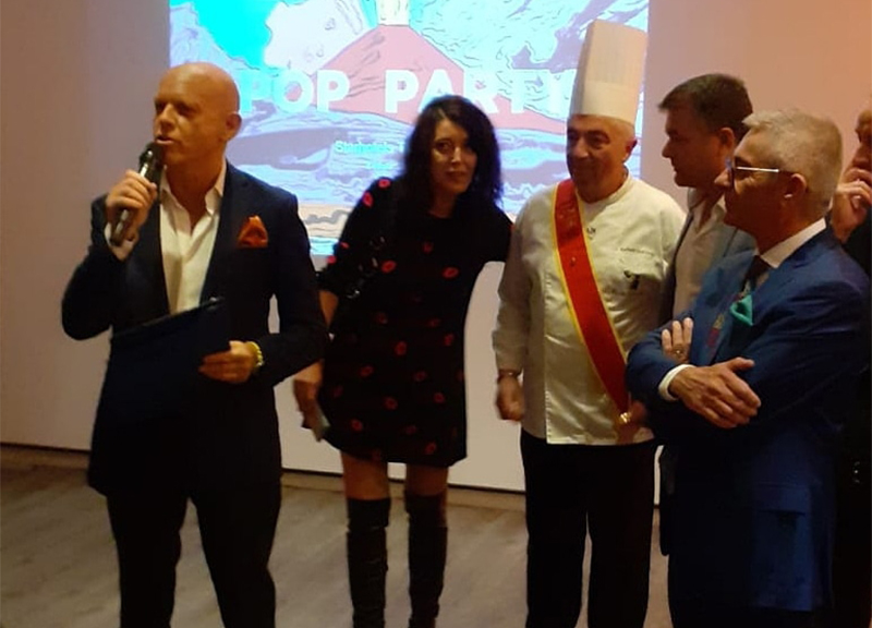 Starhotels Terminus brilla nella più vivace e colorata piazza di Napoli Starhotels Terminus brilla nella più vivace e colorata piazza di Napoli