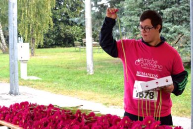 Amiche x Mano, la community in rosa che sfida il tumore al seno