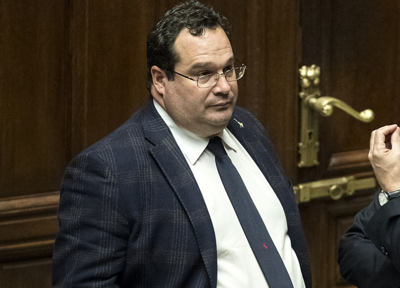 Pd, Leu, Lega, Fdi: tutti contro Raggi: “Deve Lasciare”. È campagna elettorale