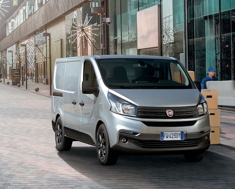 Nuovi motori Euro6d-Temp, e nuova connettività per il Talento MY 2020 Nuovi motori Euro6d-Temp, e nuova connettività per il Talento MY 2020