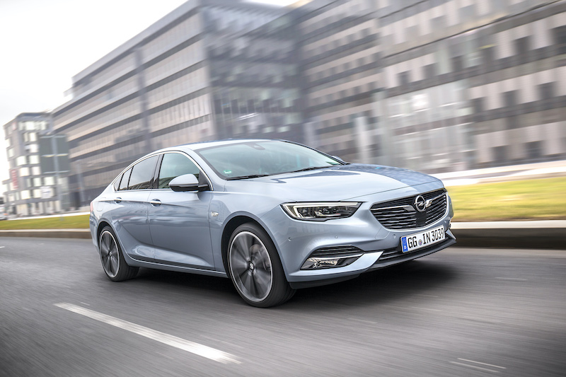Opel si aggiudica il “Car Connectivity Award 2019” Opel si aggiudica il “Car Connectivity Award 2019”