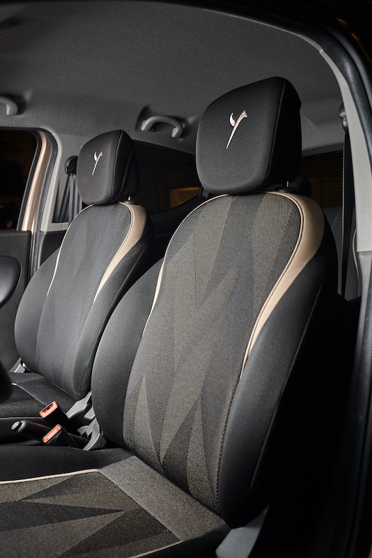 Lancia Ypsilon Monogram, look nero e oro per un auto classica e fashion