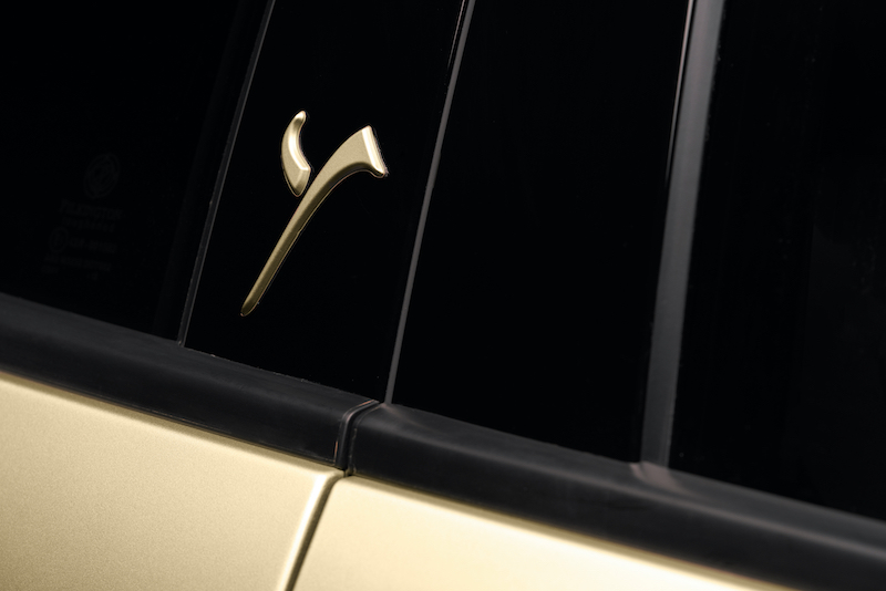 Lancia Ypsilon Monogram, look nero e oro per un auto classica e fashion
