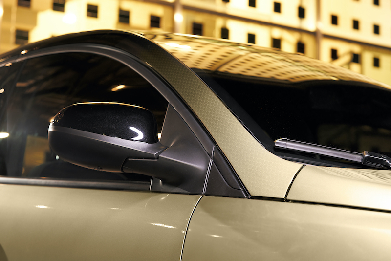 Lancia Ypsilon Monogram, look nero e oro per un auto classica e fashion