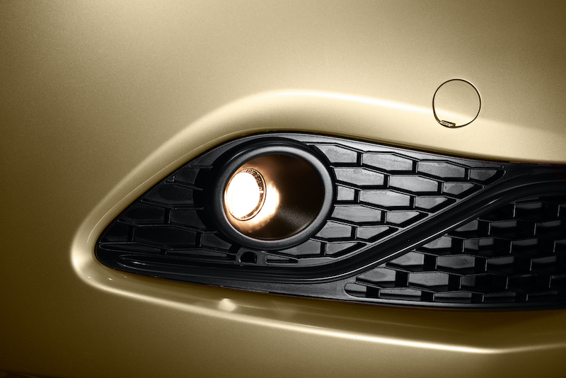 Lancia Ypsilon Monogram, look nero e oro per un auto classica e fashion