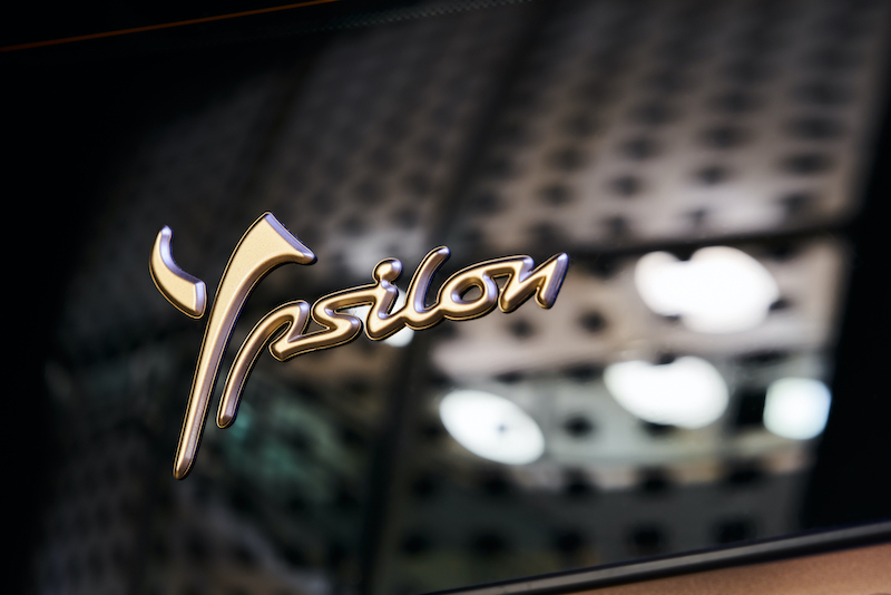 Lancia Ypsilon Monogram, look nero e oro per un auto classica e fashion
