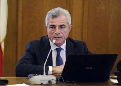 Trasporti, l’ombra di Moretti dietro la De Micheli al ministero