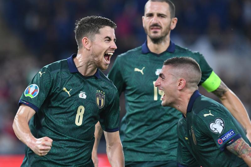 Italia record: 2-0 alla Grecia, Euro 2020 con 3 turni d’anticipo. Mancini: “Ora altre notti magiche”