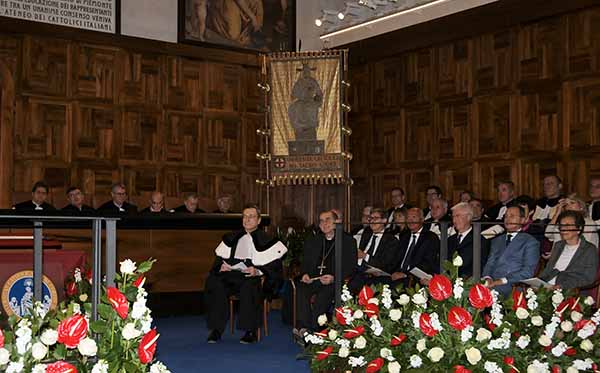 Mario Draghi riceve Laurea Honoris in Economia a Milano Uviversità Cattolica. Mario Draghi riceve Laurea Honoris in Economia a Milano Uviversità Cattolica.