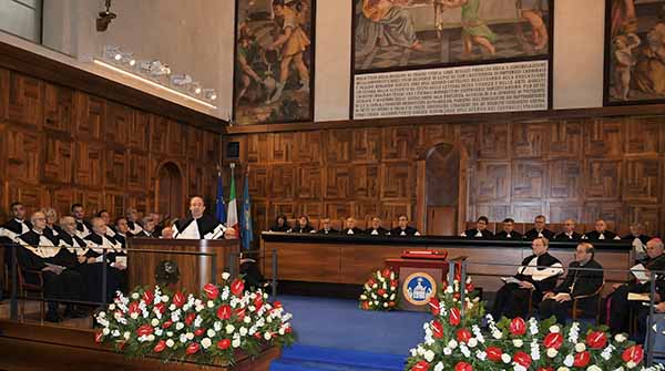 Mario Draghi riceve Laurea Honoris in Economia a Milano Uviversità Cattolica. Mario Draghi riceve Laurea Honoris in Economia a Milano Uviversità Cattolica.