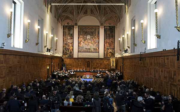 Mario Draghi riceve Laurea Honoris in Economia a Milano Uviversità Cattolica. Mario Draghi riceve Laurea Honoris in Economia a Milano Uviversità Cattolica.