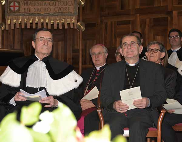 Mario Draghi riceve Laurea Honoris in Economia a Milano Uviversità Cattolica. Mario Draghi riceve Laurea Honoris in Economia a Milano Uviversità Cattolica.