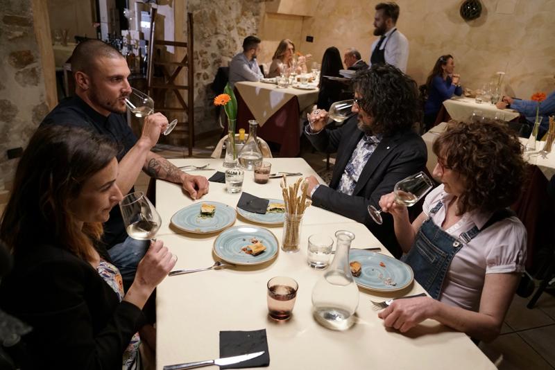 ALESSANDRO BORGHESE 4 Ristoranti nella Riviera di Ulisse. Le anticipazioni