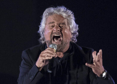 Grillo non si ferma a Roma: “Terrapiattista” nel Lazio solo ad Aprilia