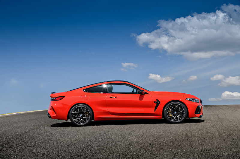 Pirelli presenta il nuovo P Zero Tailor Made per la BMW M8 Pirelli presenta il nuovo P Zero Tailor Made per la BMW M8