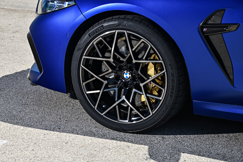Pirelli presenta il nuovo P Zero Tailor Made per la BMW M8 Pirelli presenta il nuovo P Zero Tailor Made per la BMW M8