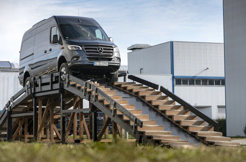 Nuovo modello organizzativo per gli allestimenti Mercedes-Benz Nuovo modello organizzativo per gli allestimenti Mercedes-Benz