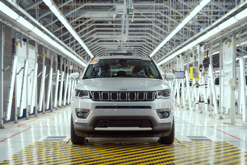 FCA: avviati i primi test di produzione della  Jeep® Compass, ibrida plug-in