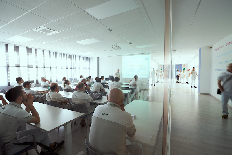 FCA: avviati i primi test di produzione della  Jeep® Compass, ibrida plug-in