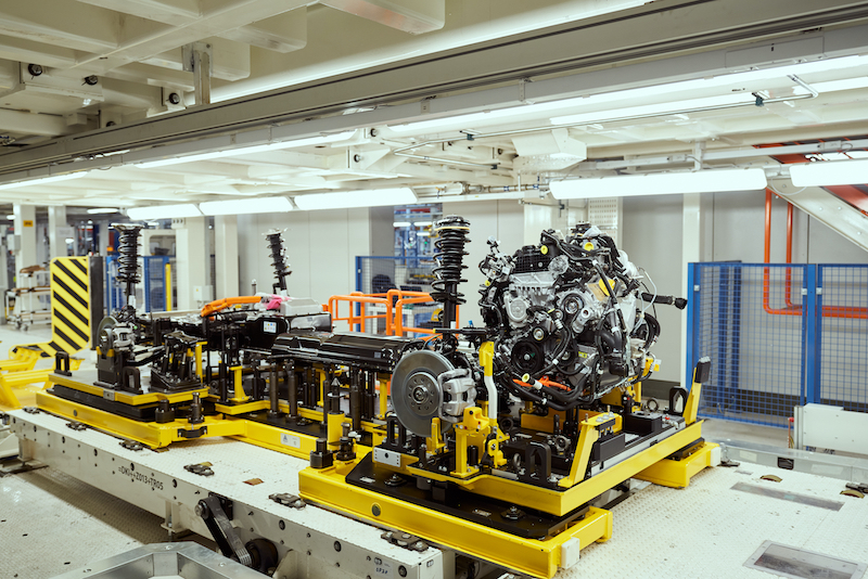 FCA: avviati i primi test di produzione della  Jeep® Compass, ibrida plug-in