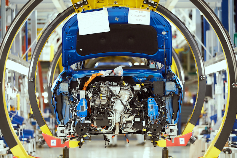 FCA: avviati i primi test di produzione della  Jeep® Compass, ibrida plug-in