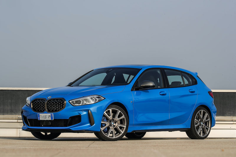 BMW passa alla trazione anteriore per la ringiovanita Serie 1