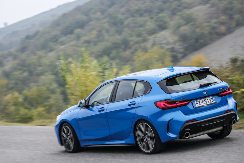 BMW passa alla trazione anteriore per la ringiovanita Serie 1