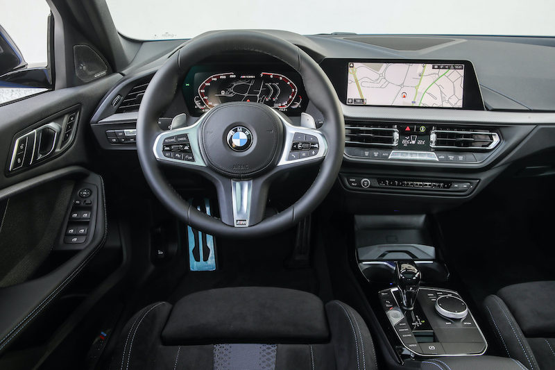 BMW passa alla trazione anteriore per la ringiovanita Serie 1