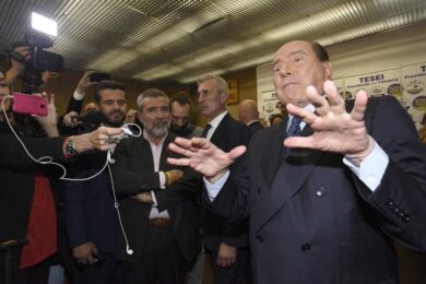 Berlusconi: “Salvini leader del centrodestra. Duello tra Mattei? Mancavo io”