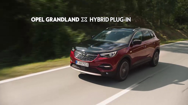 On Air la nuova campagna a 360 gradi di Opel Grandland X Hybrid4