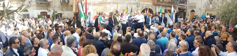 Michele Emiliano gioca d’anticipo e lancia la sua campagna elettorale
