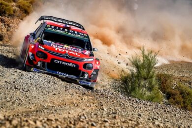 Rally di Spagna, i piloti del Citroen Racing scaldano i motori