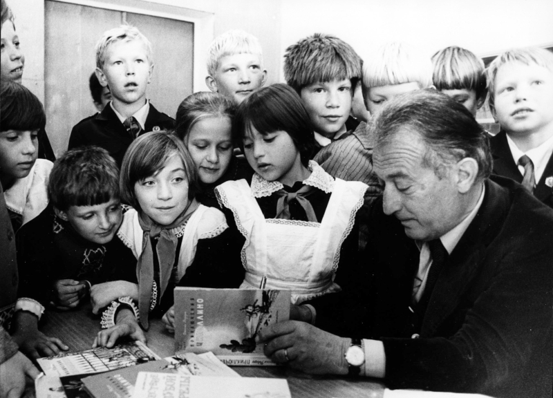 Gianni Rodari, Roma festeggia i 100 anni: letture ed eventi nelle biblioteche Gianni Rodari, Roma festeggia i 100 anni: letture ed eventi nelle biblioteche