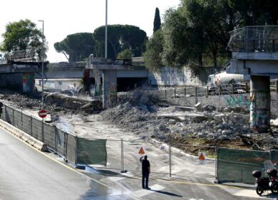Giù la Tangenziale Est: l’ombra della corruzione sul cantiere della Raggi
