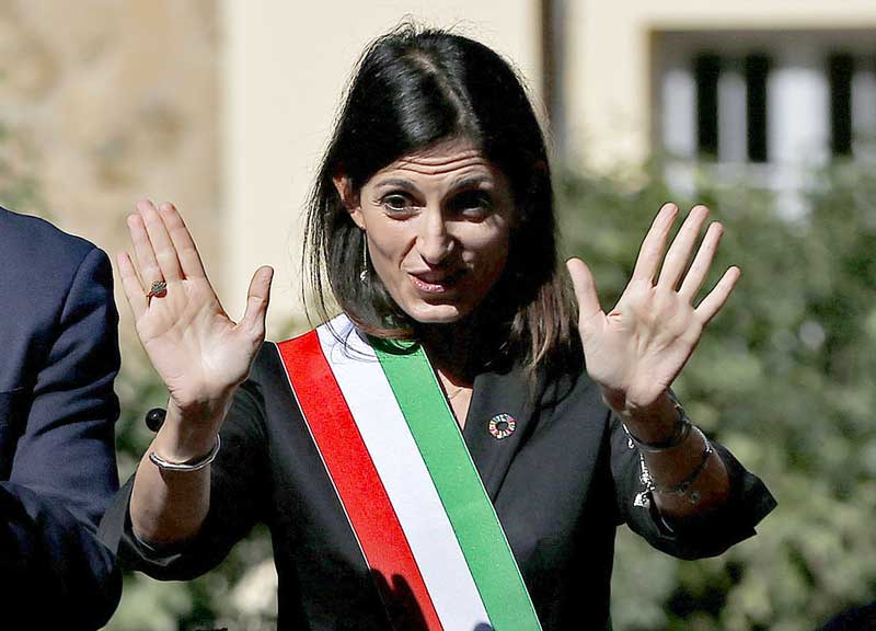 La Raggi come Mafalda: maldestra e sfortunata. Resisterà sino all’estate 2020