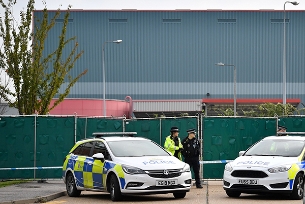 Inghilterra, 39 morti in un container a est di Londra. Arrestato 25enne Inghilterra, 39 morti in un container a est di Londra. Arrestato 25enne