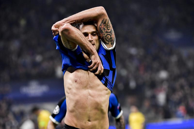 Inter, prova di qualità e maturità: Dortmund steso 2-0. Sboccia Esposito Inter, prova di qualità e maturità: Dortmund steso 2-0. Sboccia Esposito