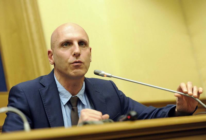 Martelli, dai 5 Stelle a Vox Italia: “Di Maio e Salvini finti sovranisti” Martelli, dai 5 Stelle a Vox Italia: “Di Maio e Salvini finti sovranisti”