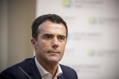 Francia, Gozi si dimette dall’incarico: “Voglio evitare strumentalizzazioni”