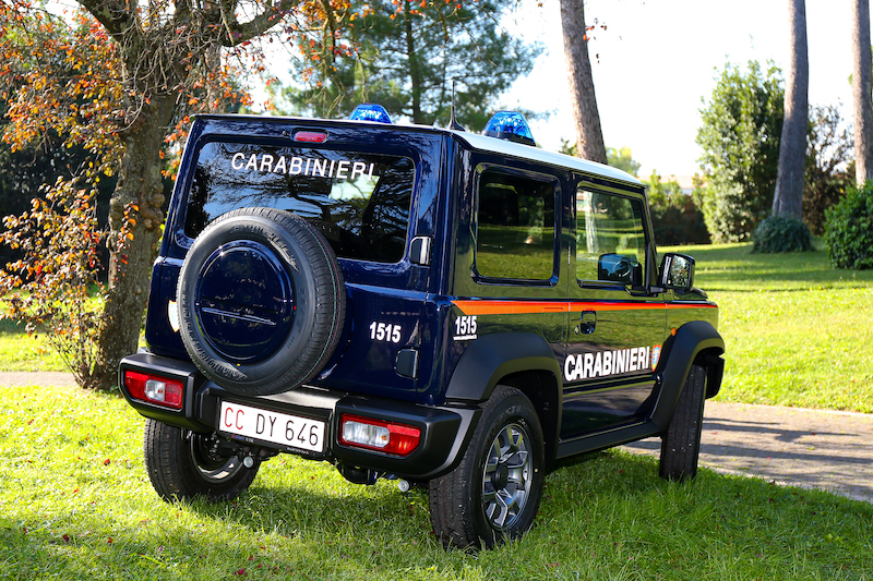 Suzuki JIMNY, al fianco dell’Ama dei Carabinieri Suzuki JIMNY, al fianco dell’Ama dei Carabinieri