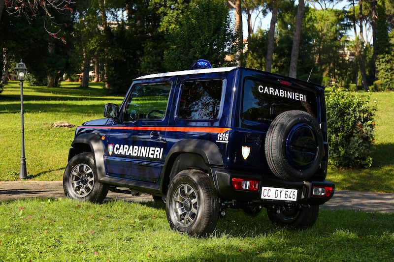 Suzuki JIMNY, al fianco dell’Ama dei Carabinieri Suzuki JIMNY, al fianco dell’Ama dei Carabinieri