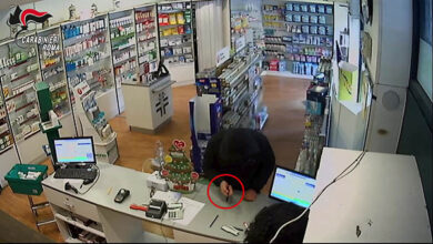 Rapina 10 farmacie in 20 giorni. Arrestato mentre tenta l’ennesimo colpo